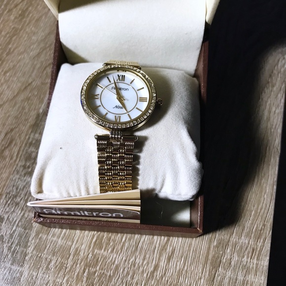 (New) “Armitron Now” Gold Watch - Picture 2 of 4